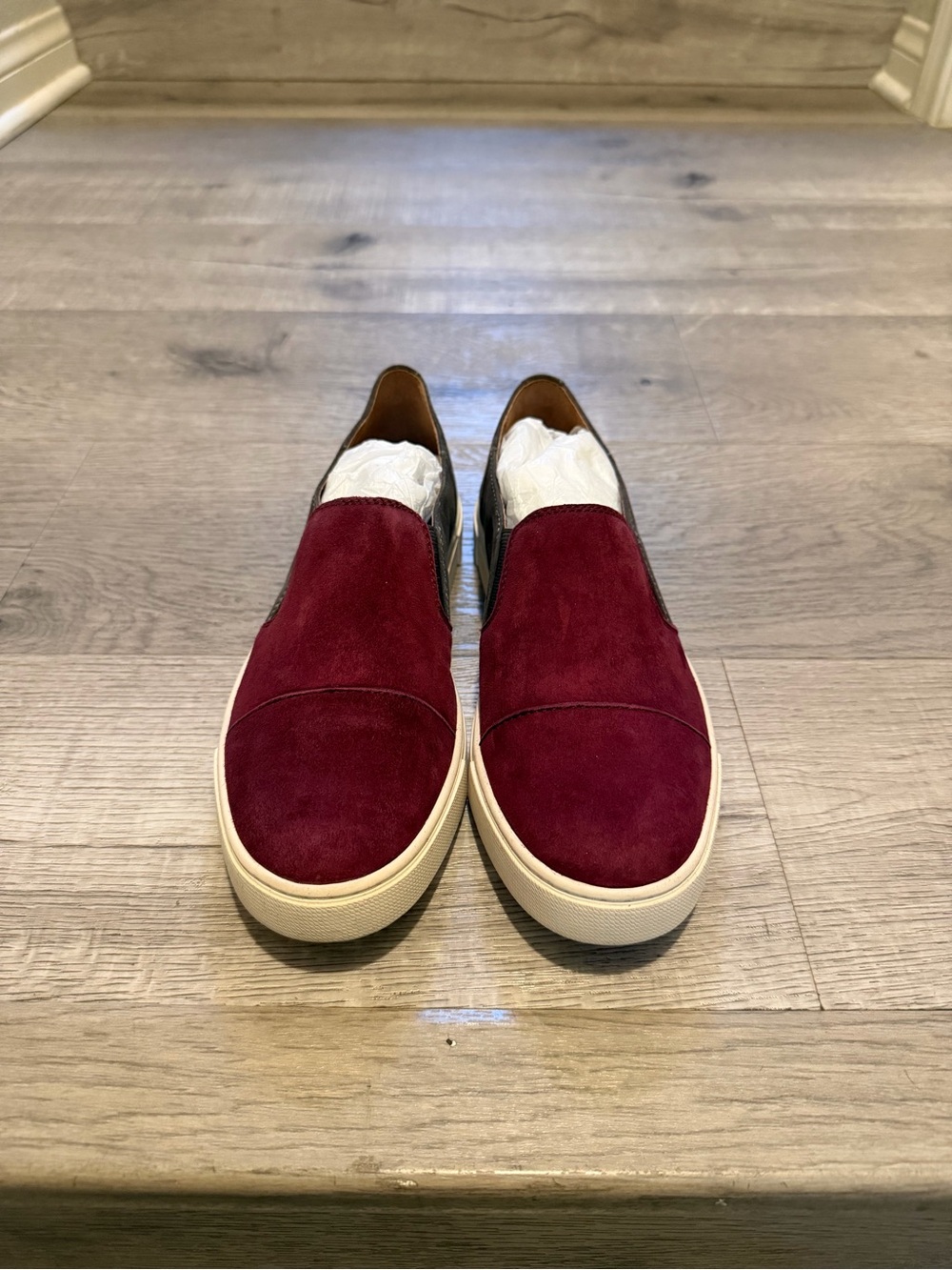 FRYE AND CO. Women's Burgundy Suede Slip-On Loafers